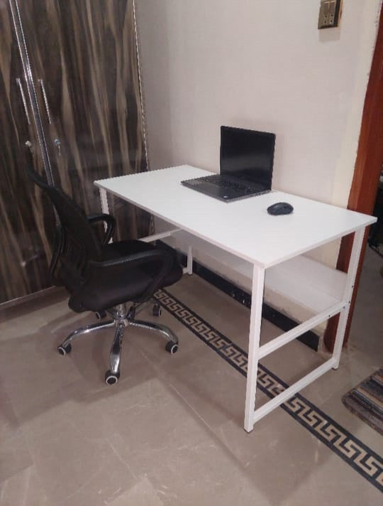 Modern H-DESIGN MDF wood and METAL Tables for office, computer desk, laptop and PC desk,  Software houses, Telecommunication companies