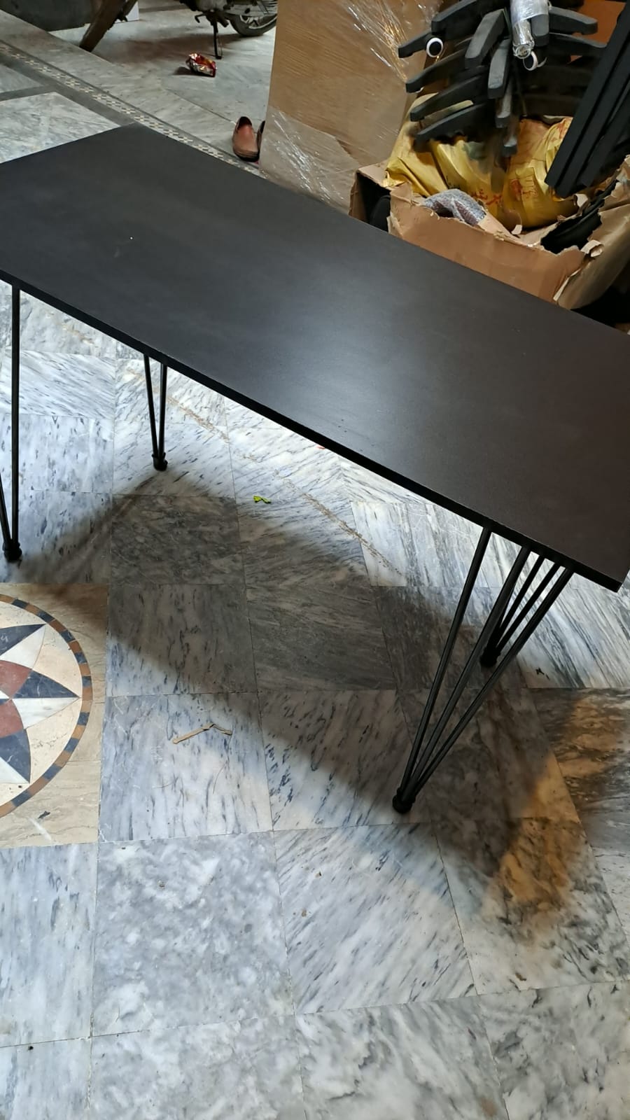 Multi-color regular use Home medium dinner table, rectangular shape Cafe and restuarant dining table, 5 person seating table , Office dinner table